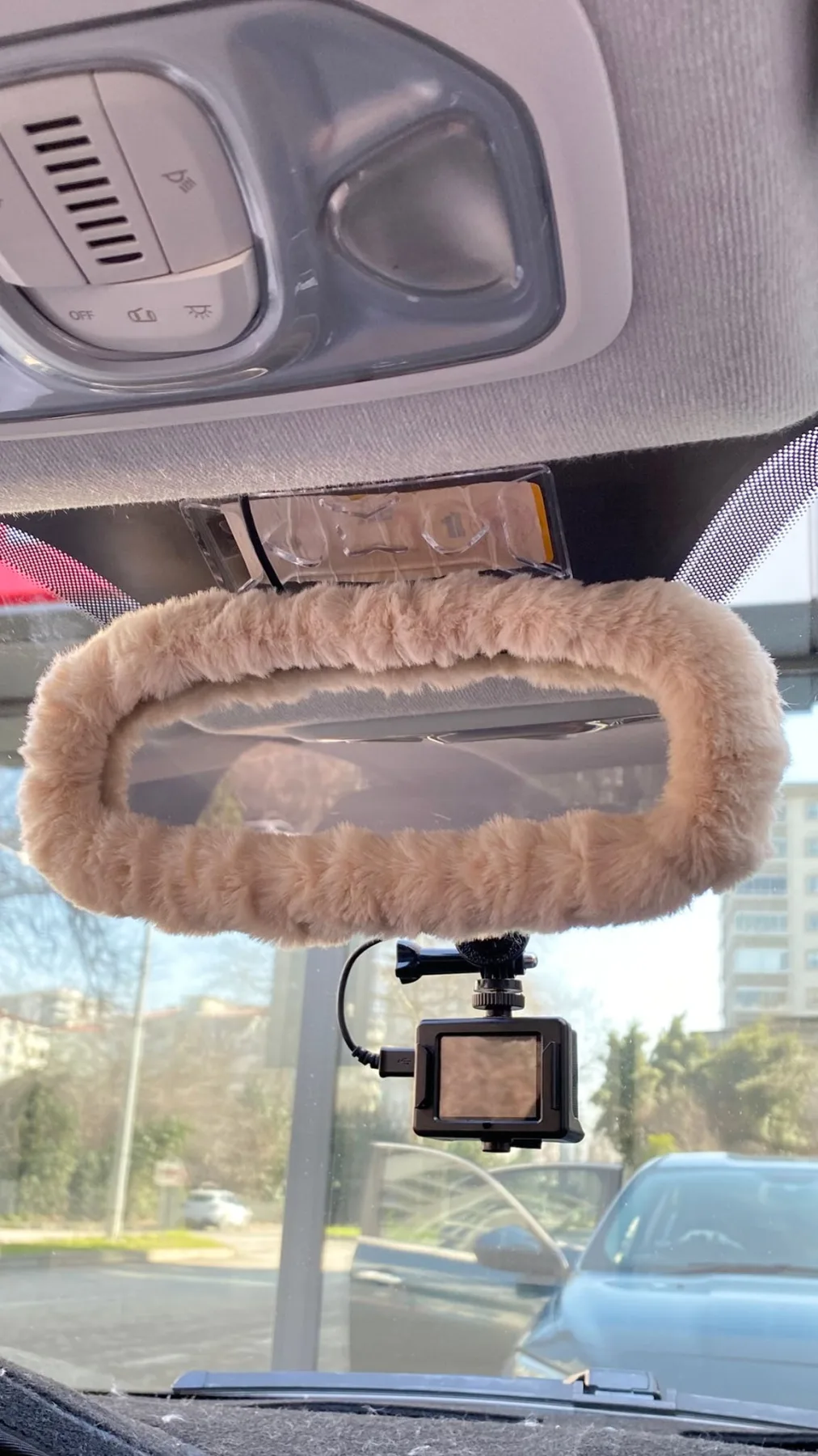 Peluş Dikiz Ayna Kılıfı Süs Bej